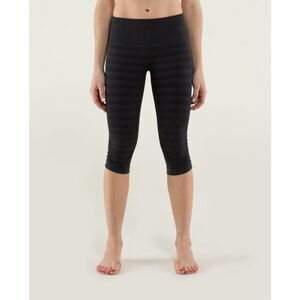 Lululemon In The Flow Crop Stripe Yoga Legging Size 6